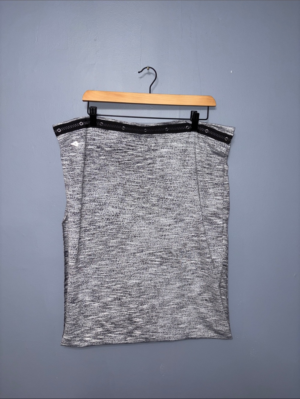 Ivivva • Gray Scarf
